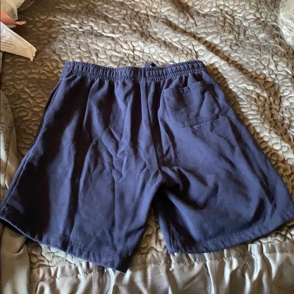 Shorts - Picture 2 of 3